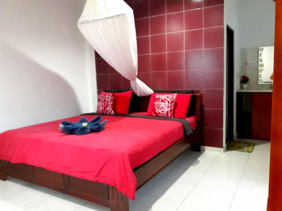 One Homestay And Warung موندوغْ المظهر الخارجي الصورة