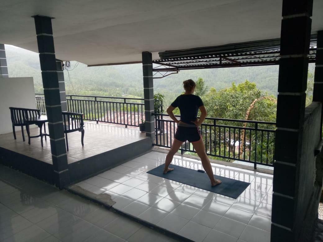 One Homestay And Warung موندوغْ المظهر الخارجي الصورة